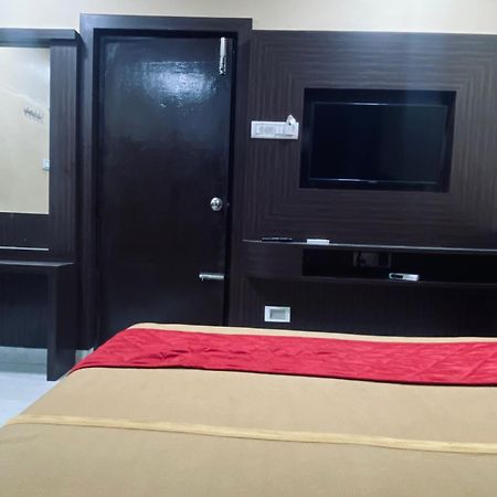 Gsr Residency Hotel Kanchipuram Exterior photo